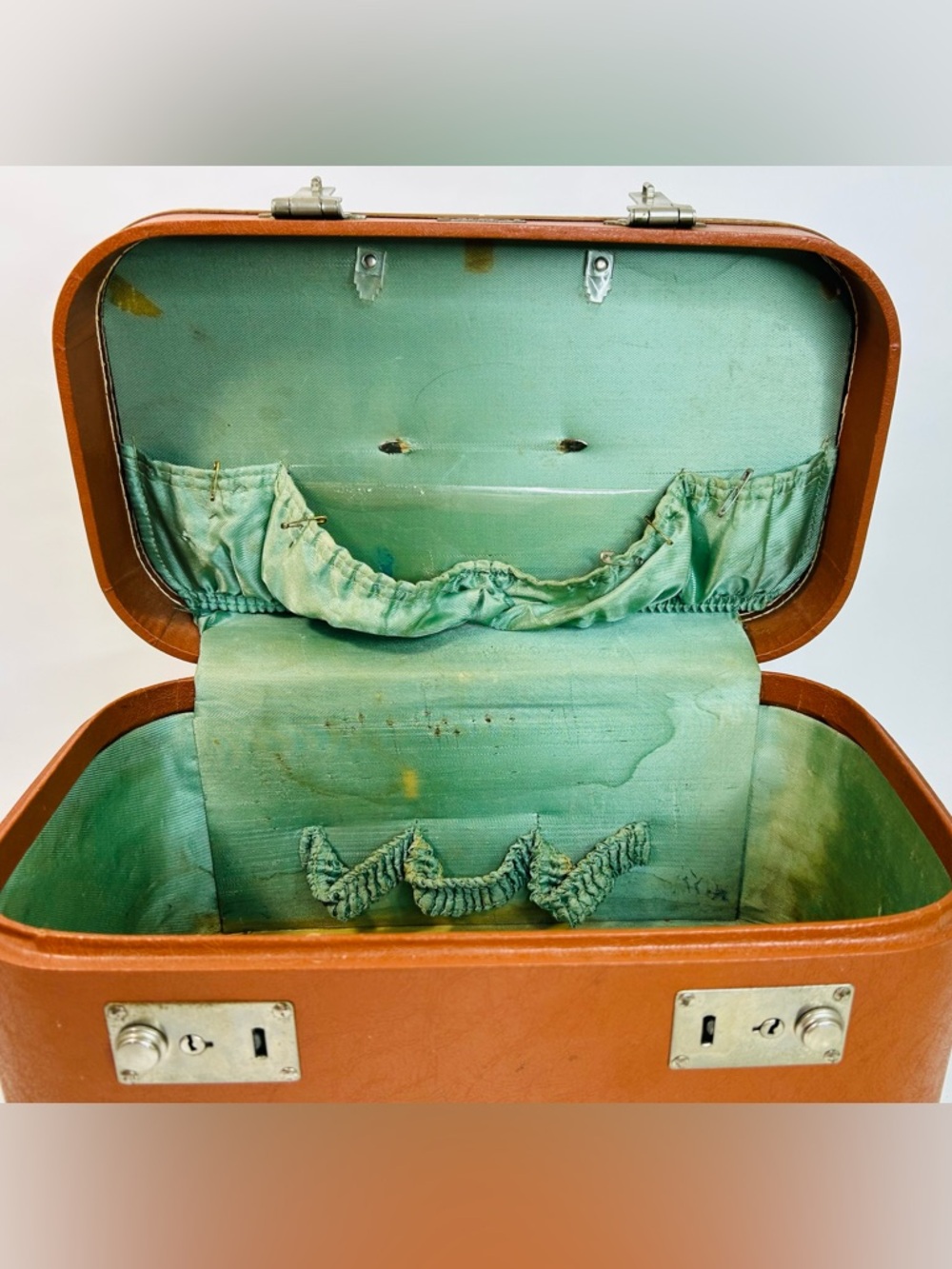 Vintage Air Pak Train Case, Hardshell Vinyl Toiletry Travel Case, Petersburg VA - Picture 12 of 15